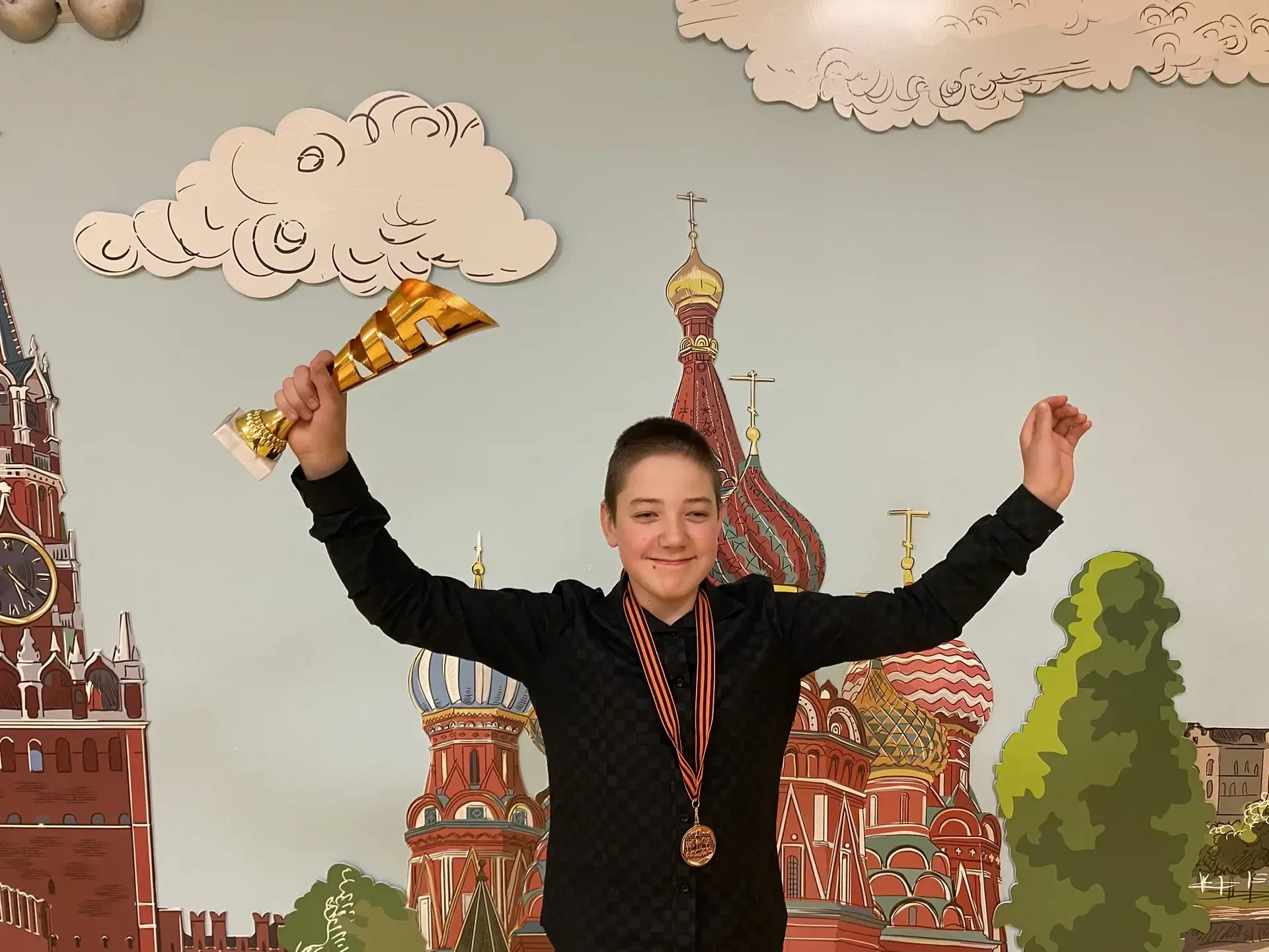 🏆 Школьные рекорды  С 19 по 25 апреля в греческом городе Ираклион состоялись Чемпионат и первенство 
