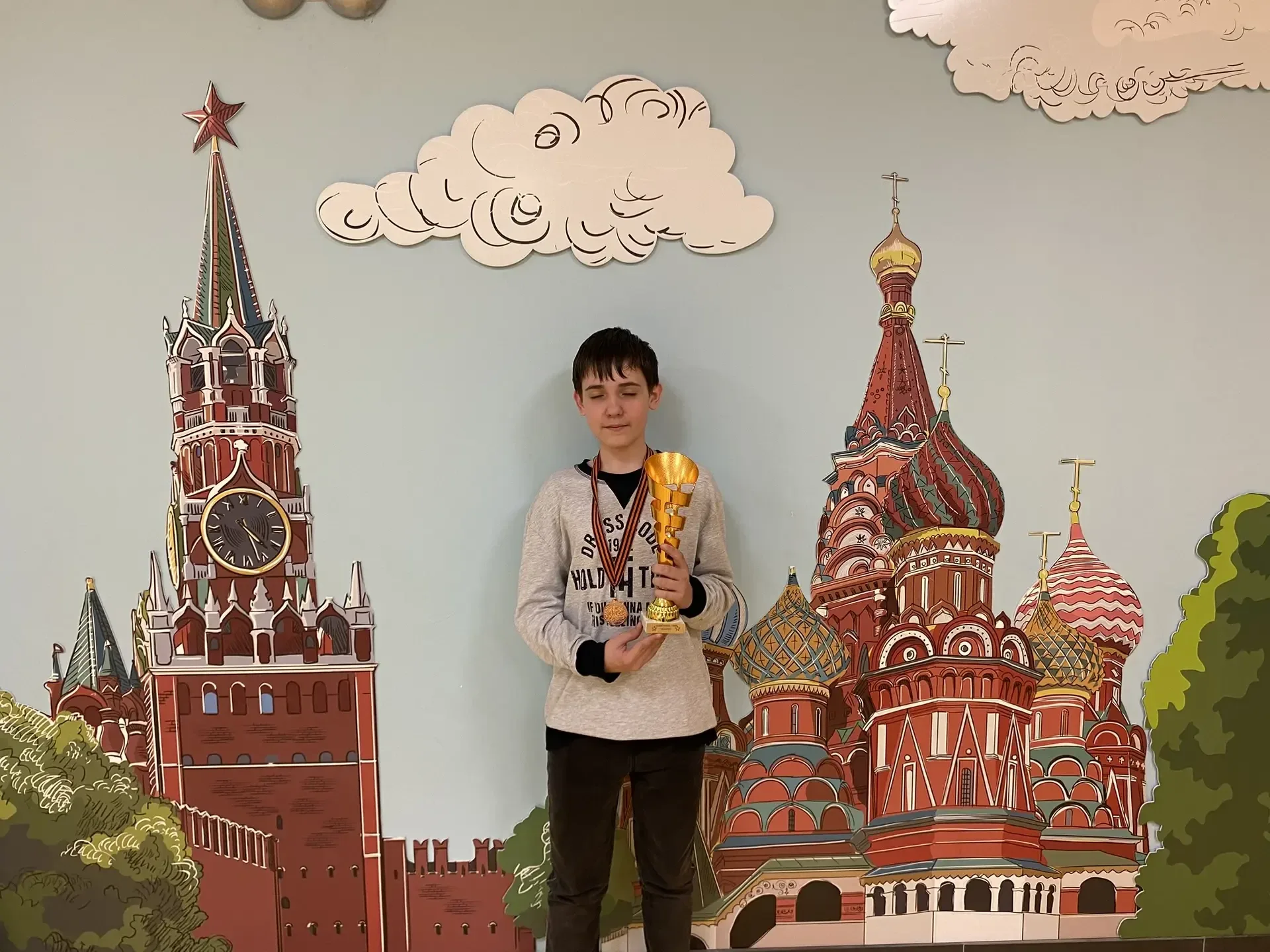 🏆 Школьные рекорды  С 19 по 25 апреля в греческом городе Ираклион состоялись Чемпионат и первенство 