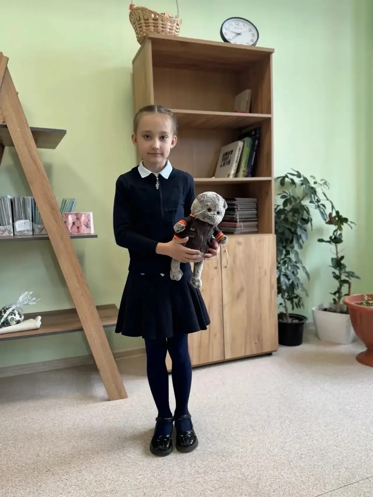 🧸 «День любимых игрушек» когда школа стала ещё теплее!   В наших классах прошёл необычный и очень ду