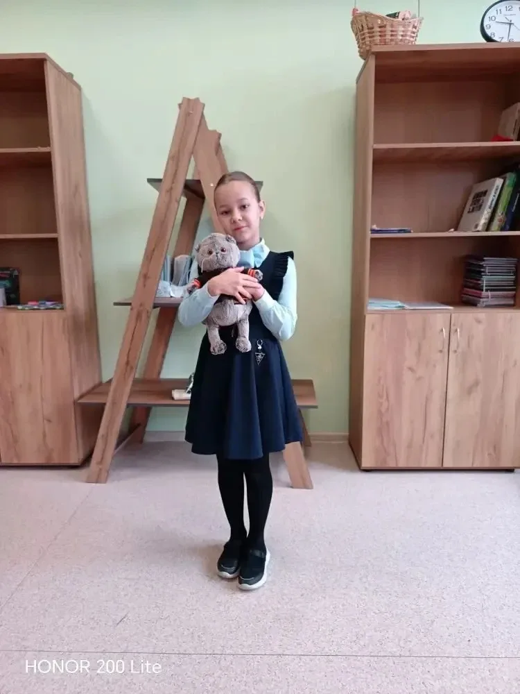 🧸 «День любимых игрушек» когда школа стала ещё теплее!   В наших классах прошёл необычный и очень ду