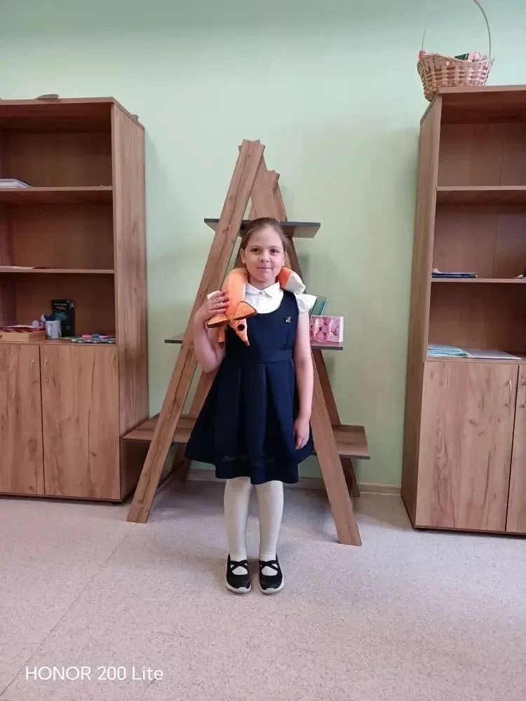 🧸 «День любимых игрушек» когда школа стала ещё теплее!   В наших классах прошёл необычный и очень ду