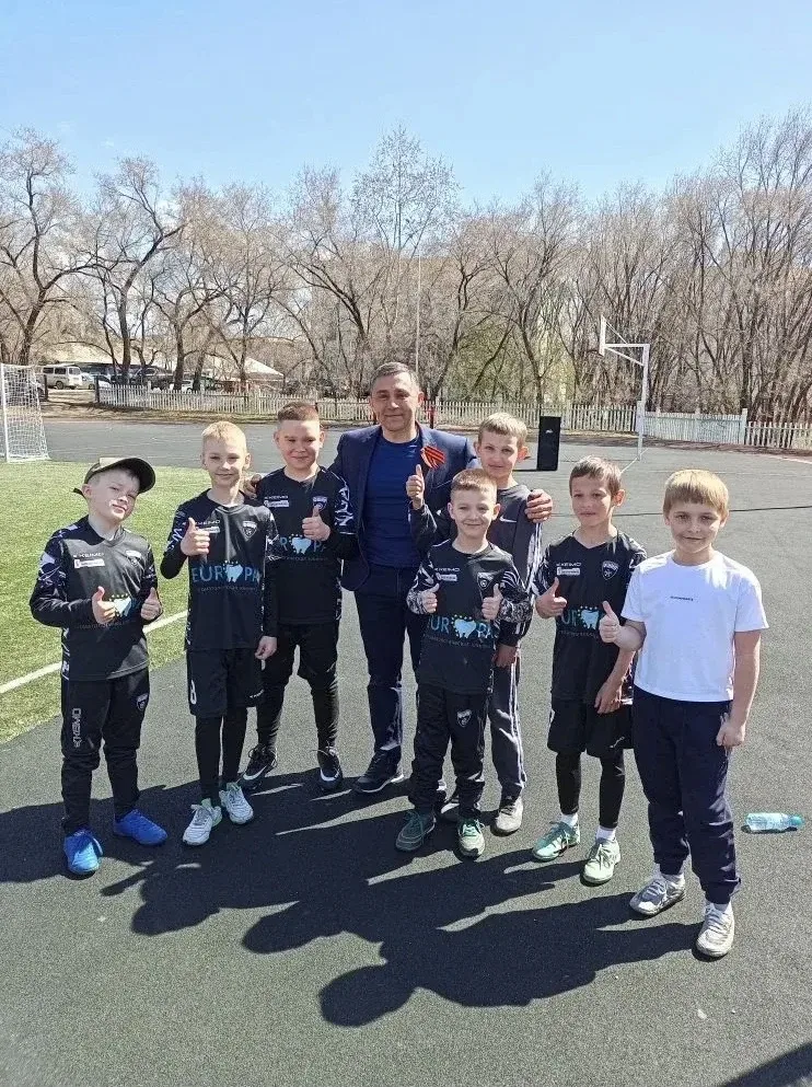 ⚽️ Футбольная команда нашей школы совместно с ФШИП под руководством тренера - Павленко Андрея Алекса