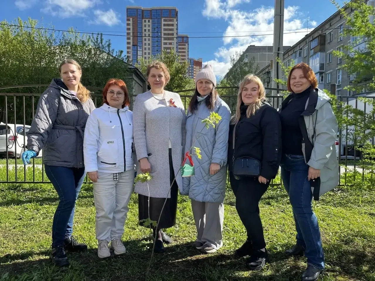 🌱Аллея Победы!🌱  Сегодня было по-настоящему трогательное событие: наши активисты, учителя, уважаемые