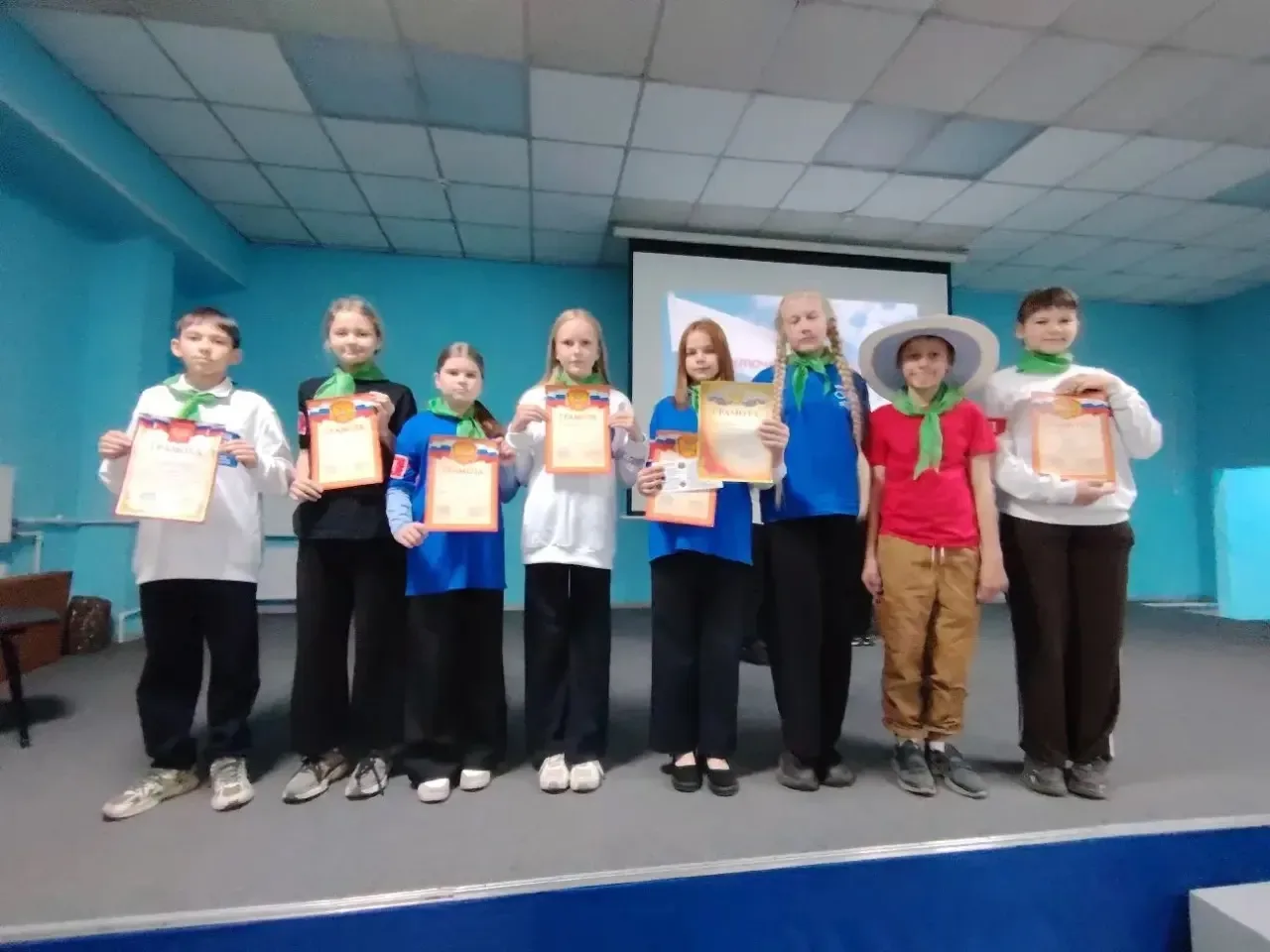 Наша школа – лидер по пропаганде ПДД в городе! 🎉  Мы гордимся тем, что по итогам года наша школа вто