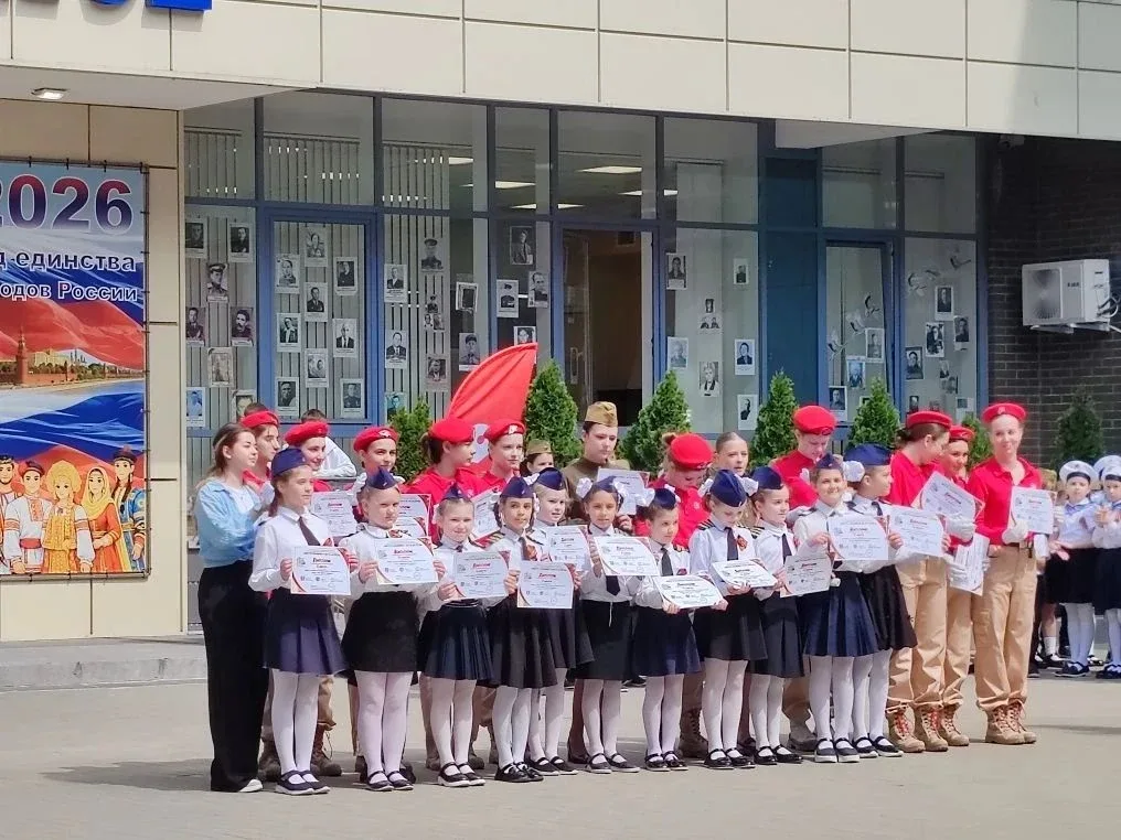 13.05.2026г. в МАОУ «Школа №32» прошел традиционный смотр строя и песни «Правнуки Победы», посвященн