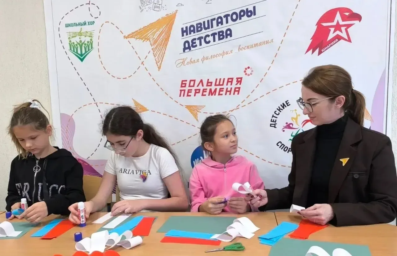 💫Один день из жизни советника — глазами учеников нашей школы💫  Каждый день в школе начинается с улыб
