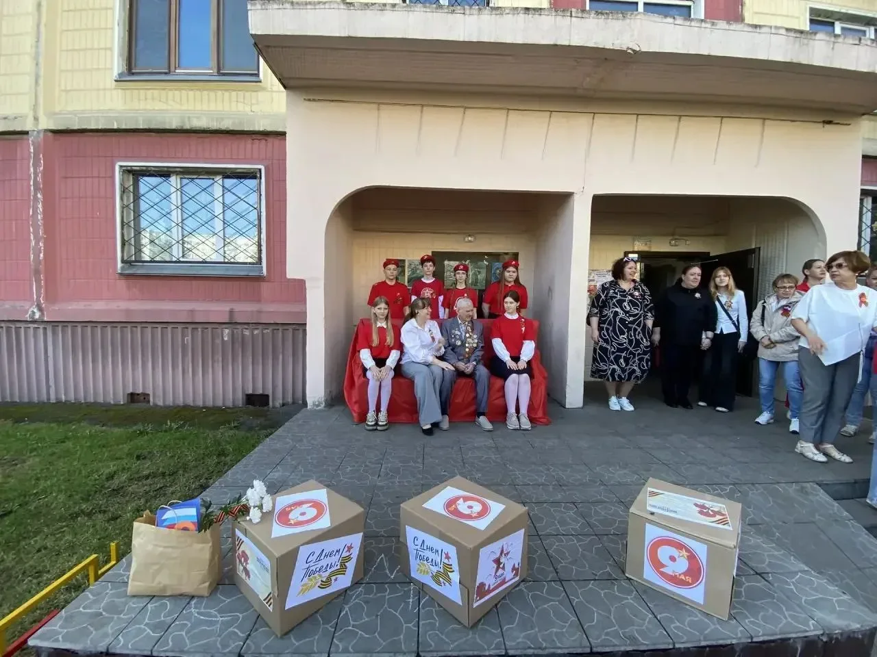 🌟Чтим память героев… 🎖️В эти дни, когда память о Великой Победе особенно жива в наших сердцах, юнарм