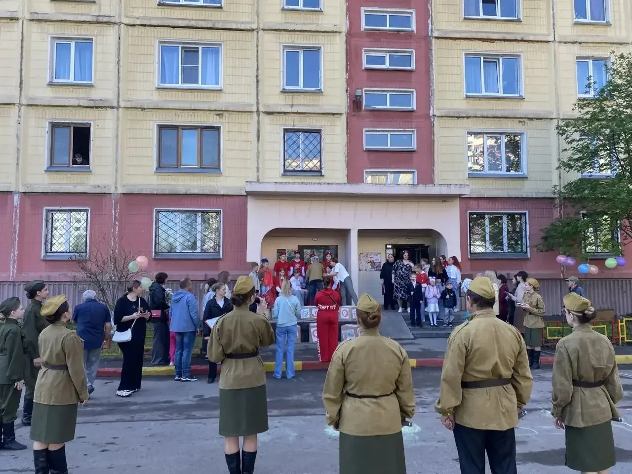 🌟Чтим память героев… 🎖️В эти дни, когда память о Великой Победе особенно жива в наших сердцах, юнарм
