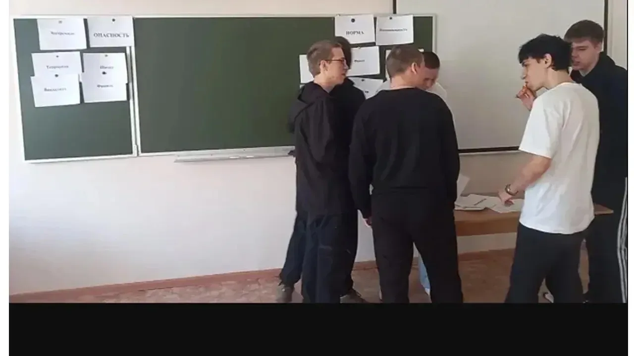🔉Операция «Антитеррор»: в Бийском государственном колледже прошла профилактическая игра-квест🚨 ➡️Сту