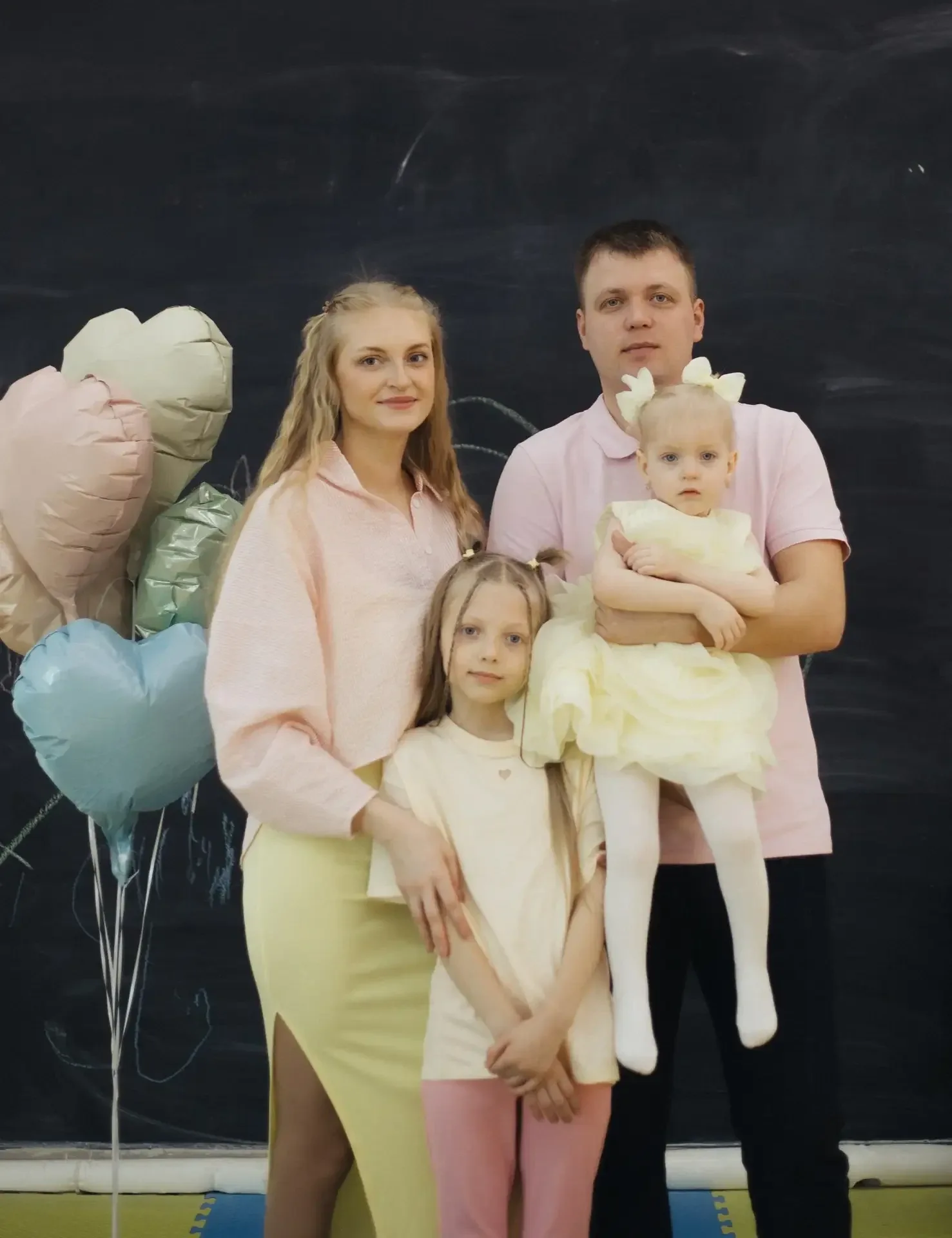 📸 «Семья в объективе» — тепло, которое объединяет!  В честь Международного дня семьи в нашей школе п