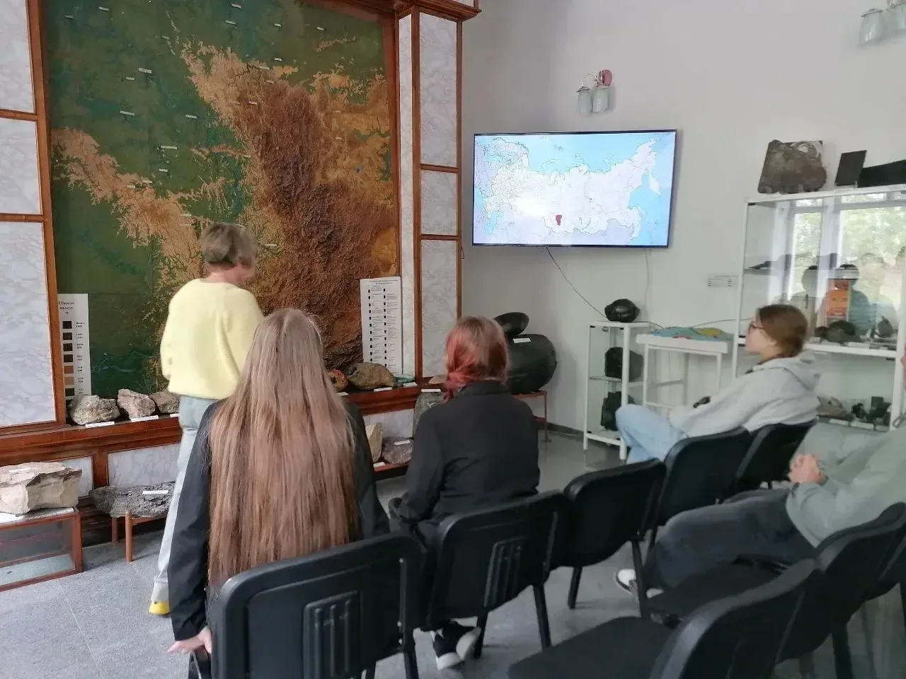 Гимназисты погружаются в геологию в «Сириусе. Кузбасс».  С 13 мая ученики 10Б класса Александра Ш. и