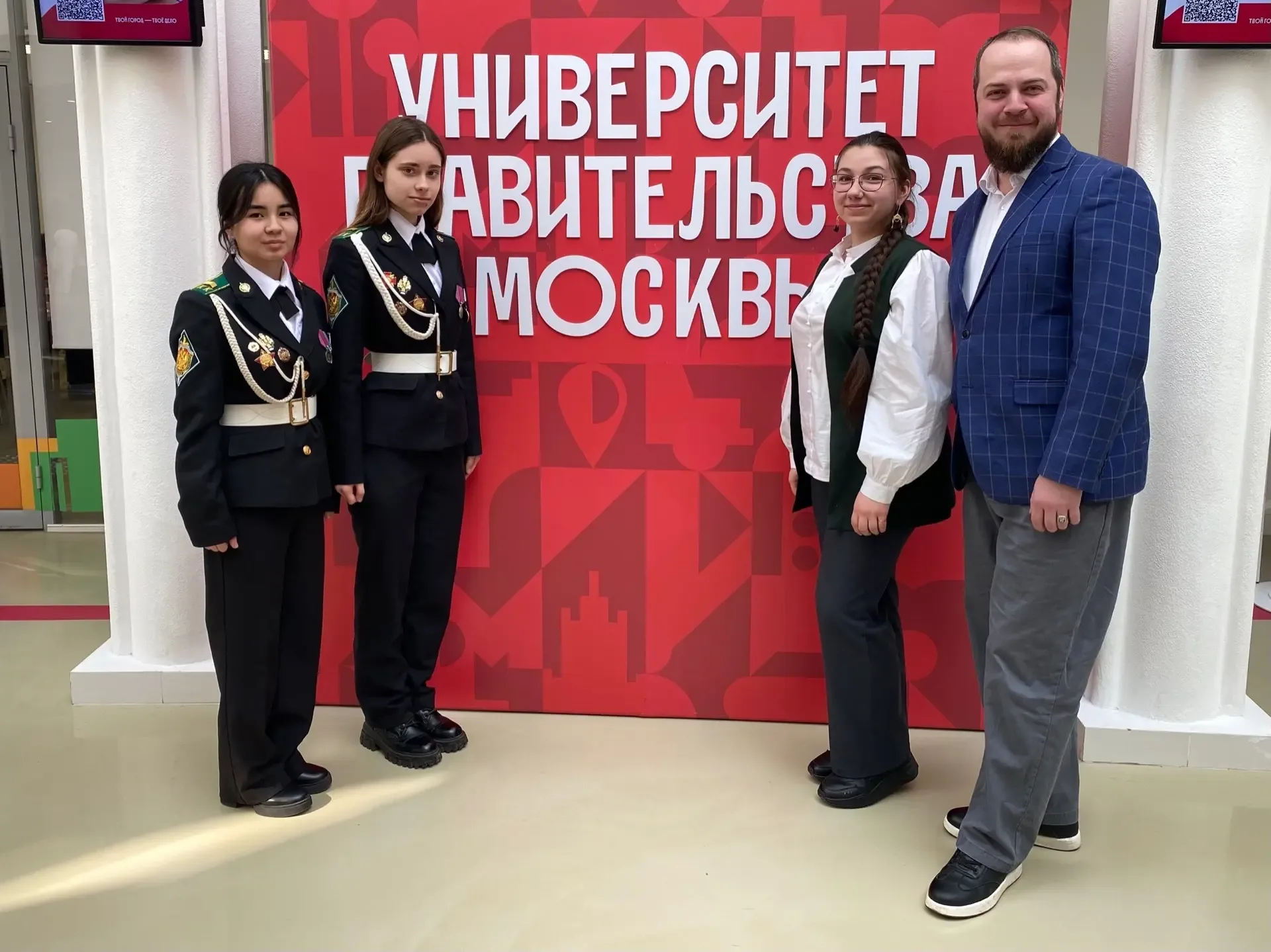🌟 «Наставник, который ведёт за собой»: Яна Жидова об Алексее Алексеевиче Тихонове  «Меня зовут Яна Ж