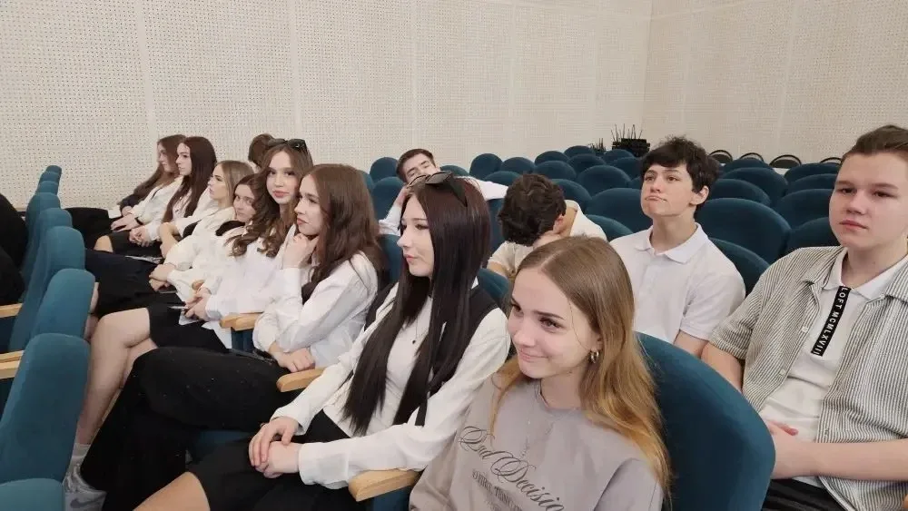 ☘️ Сегодня нашу школу посетили представители Калининградского филиала Санкт-Петербургского государст