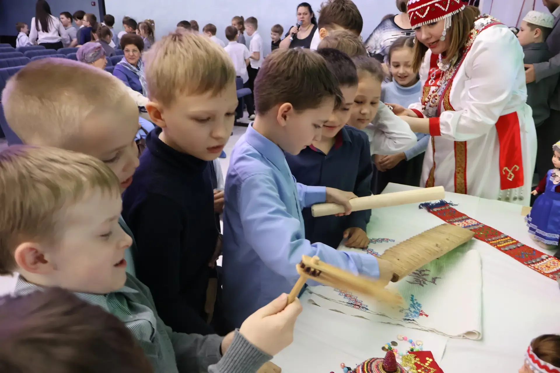 Россия — это не просто страна, это огромная мозаика, сотканная из множества народов, языков, традици