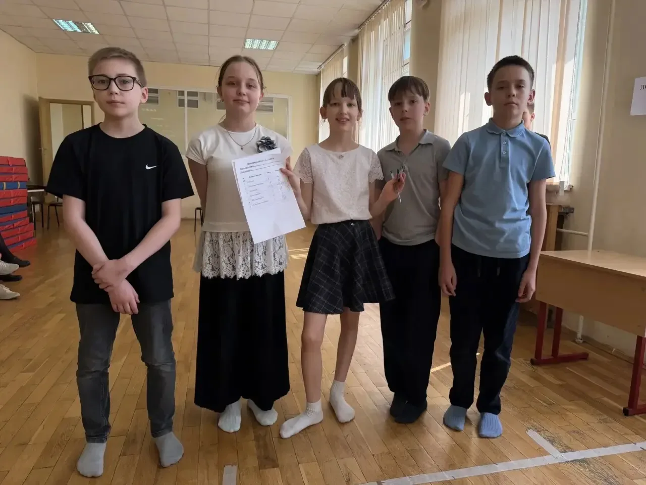 🧮 Математическая кругосветка  Шестиклассники организовали для ребят из 4 «А» захватывающее занятие п