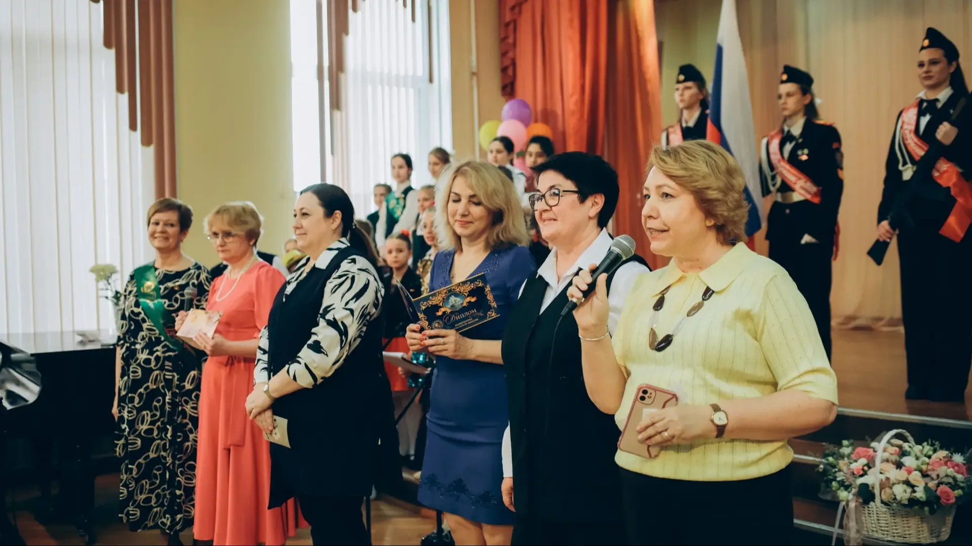 #НачальнаяШкола | Первый школьный выпускной 🎓  Во 2 корпусе нашей школы прошёл тёплый и радостный вы