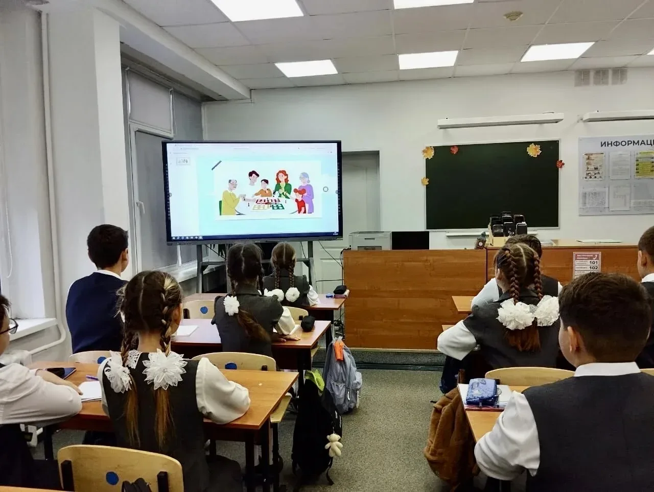 В нашей школе с особым теплом отметили Международный день семьи! В каждом классе прошли интересные и