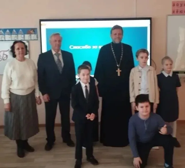 🏆 Поздравляем с замечательной победой!  Ученик 2 класса «В» Тихон стал призёром Олимпиады «История и