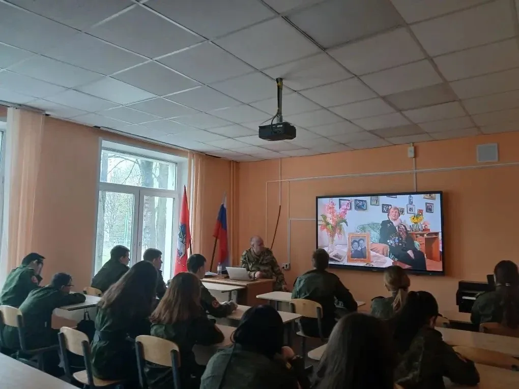 «С чего начинается Родина? С той самой песни военной...» 🎶  Вчера прошло особенное занятие из цикла 