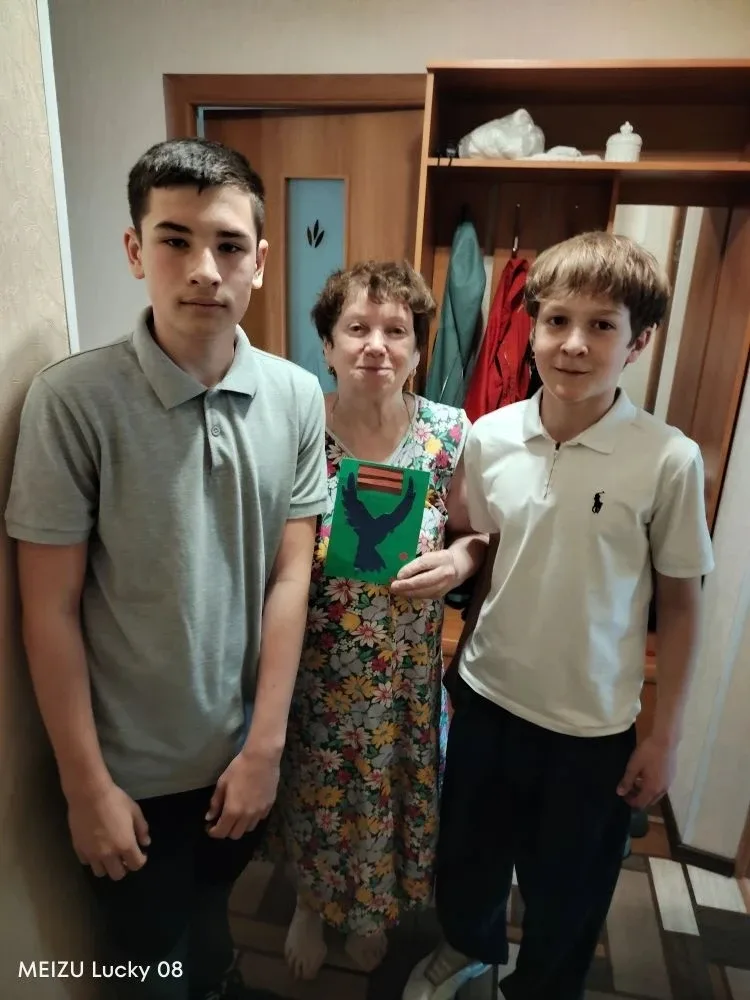 Мы помним! Мы гордимся! Поздравляем детей войны с самым светлым праздником! С днем Победы!