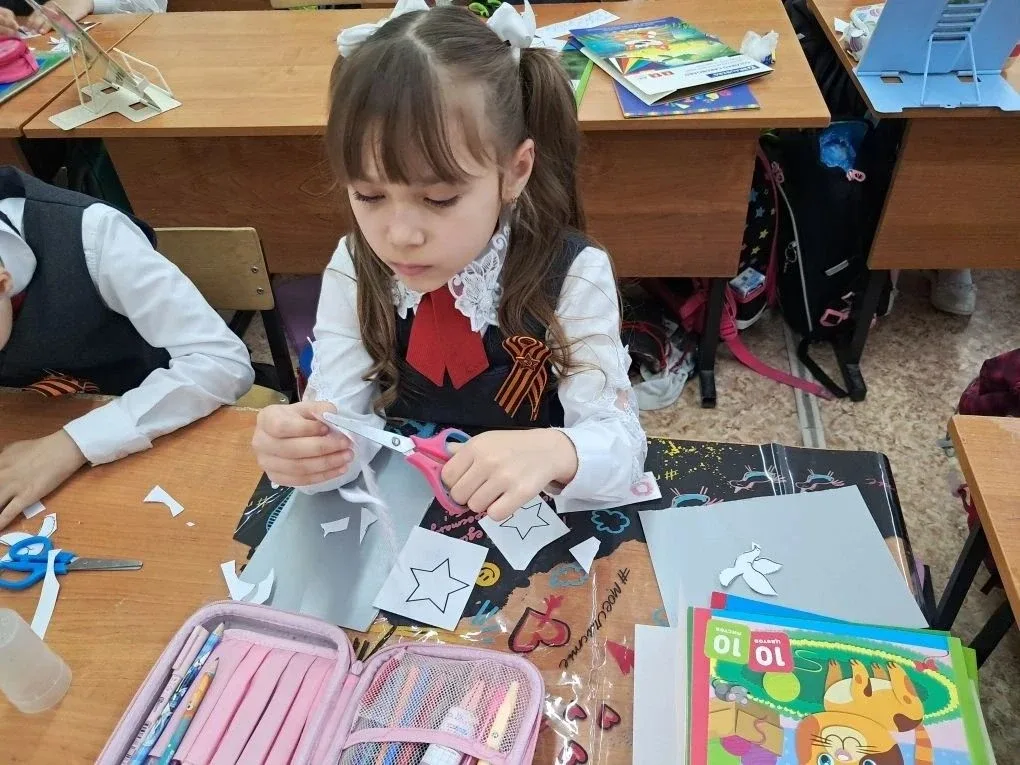 В преддверии Великой Победы: как наша школа сохраняет память о героях В преддверии 9 Мая в школе про