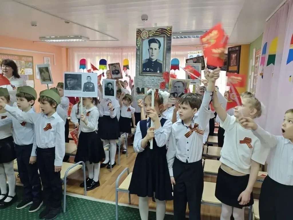 🎵 Фестиваль патриотической песни  📍 Новаторов, 20к3  🙏 В нашем корпусе прошёл фестиваль патриотическ