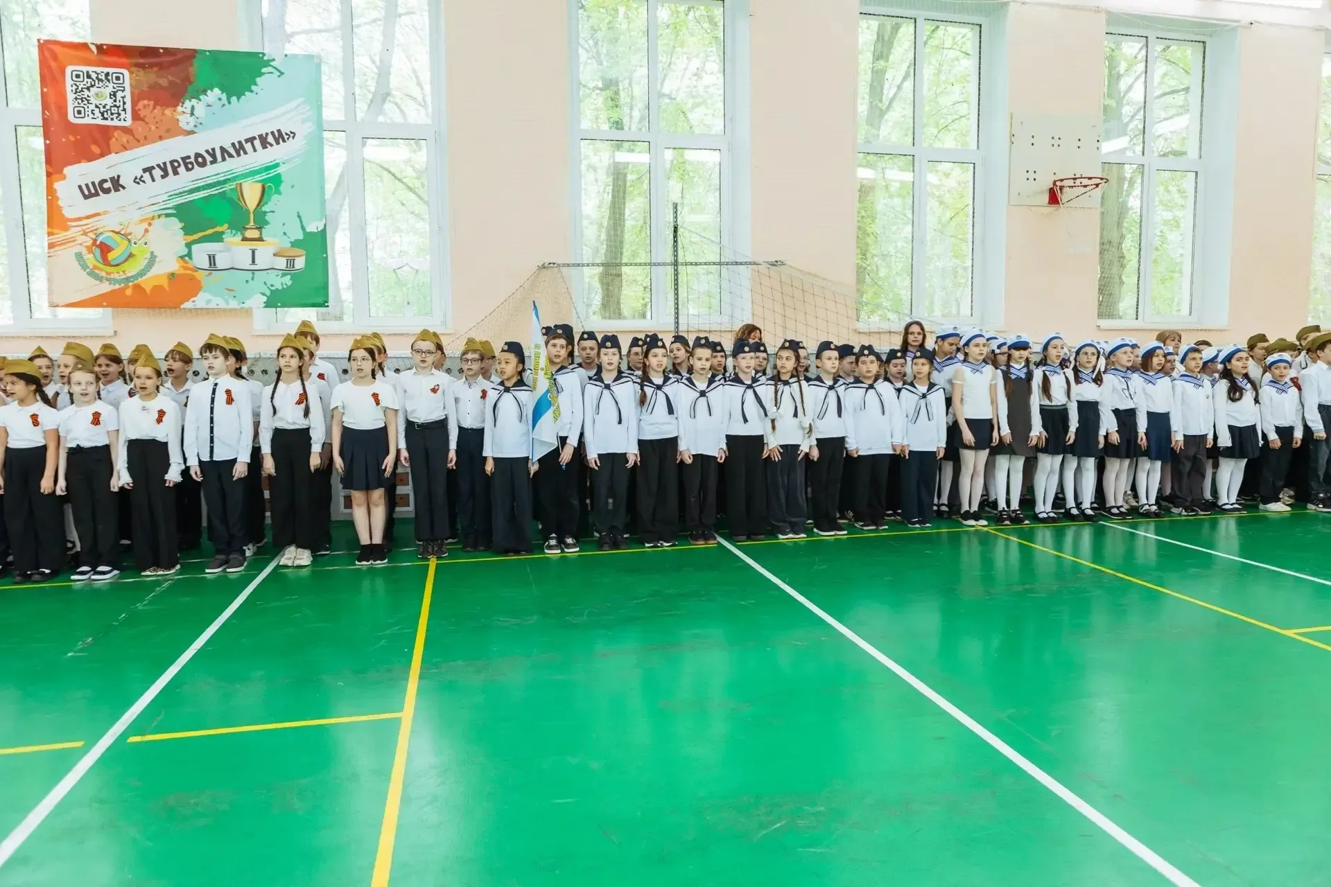 🎖Конкурс строя и песни, посвященный Дню Победы  📍Новаторов, 34к1  🎶12 мая в нашем корпусе состоялся 