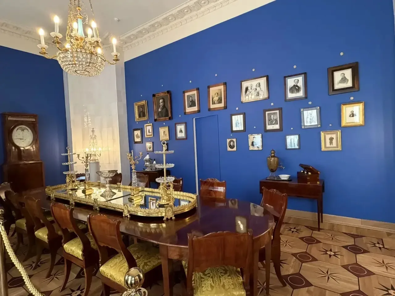 🪶5 «Л» в гостях у Александра Сергеевича Пушкина  📍 Новаторов, 34к2  🏛️Ученики 5 «Л» класса отправили