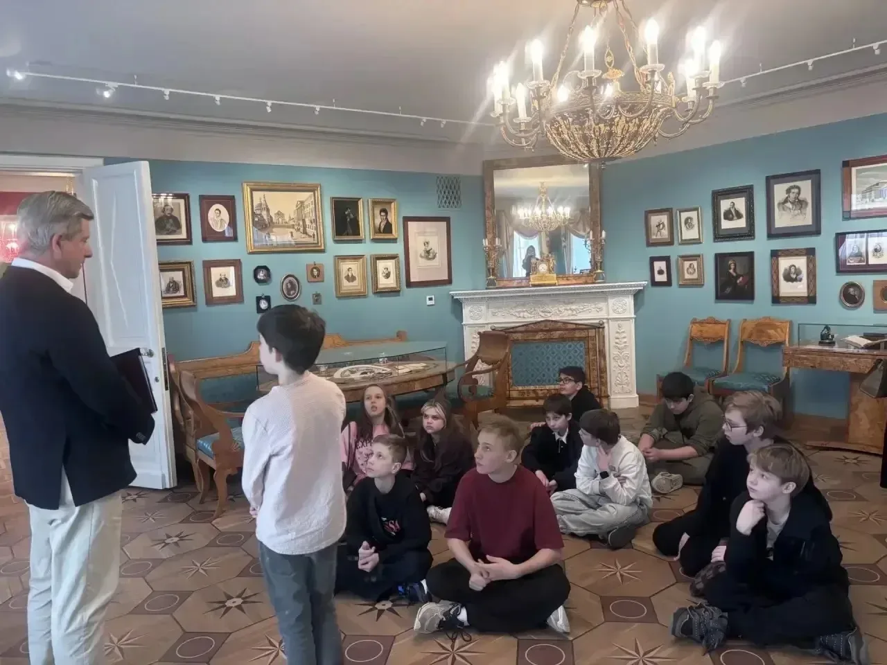 🪶5 «Л» в гостях у Александра Сергеевича Пушкина  📍 Новаторов, 34к2  🏛️Ученики 5 «Л» класса отправили