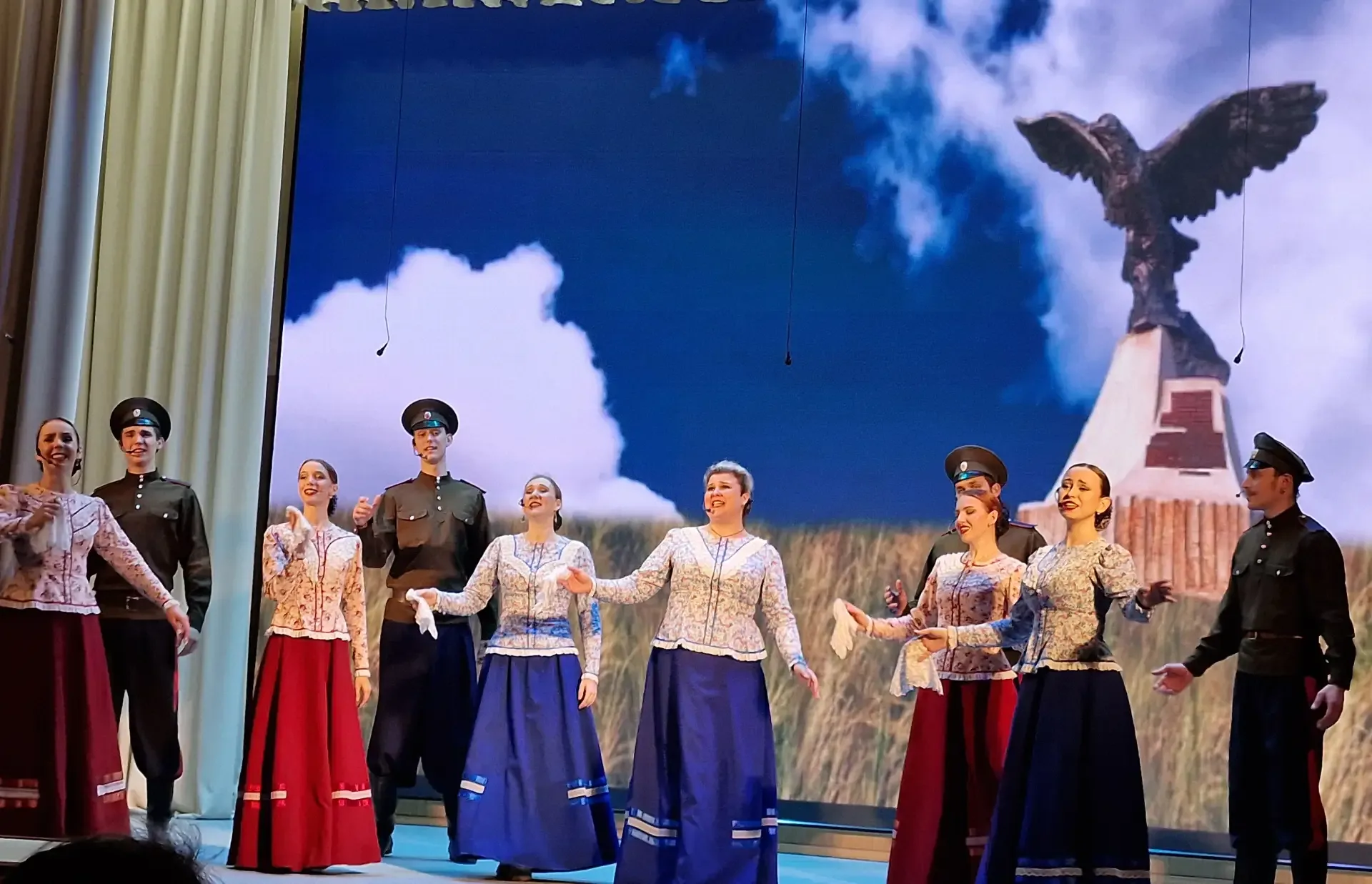 🌺🌼🌺 Как Глубокий встретил «Шолоховскую весну»  📅 В последних числах мая, когда донская степь вовсю д