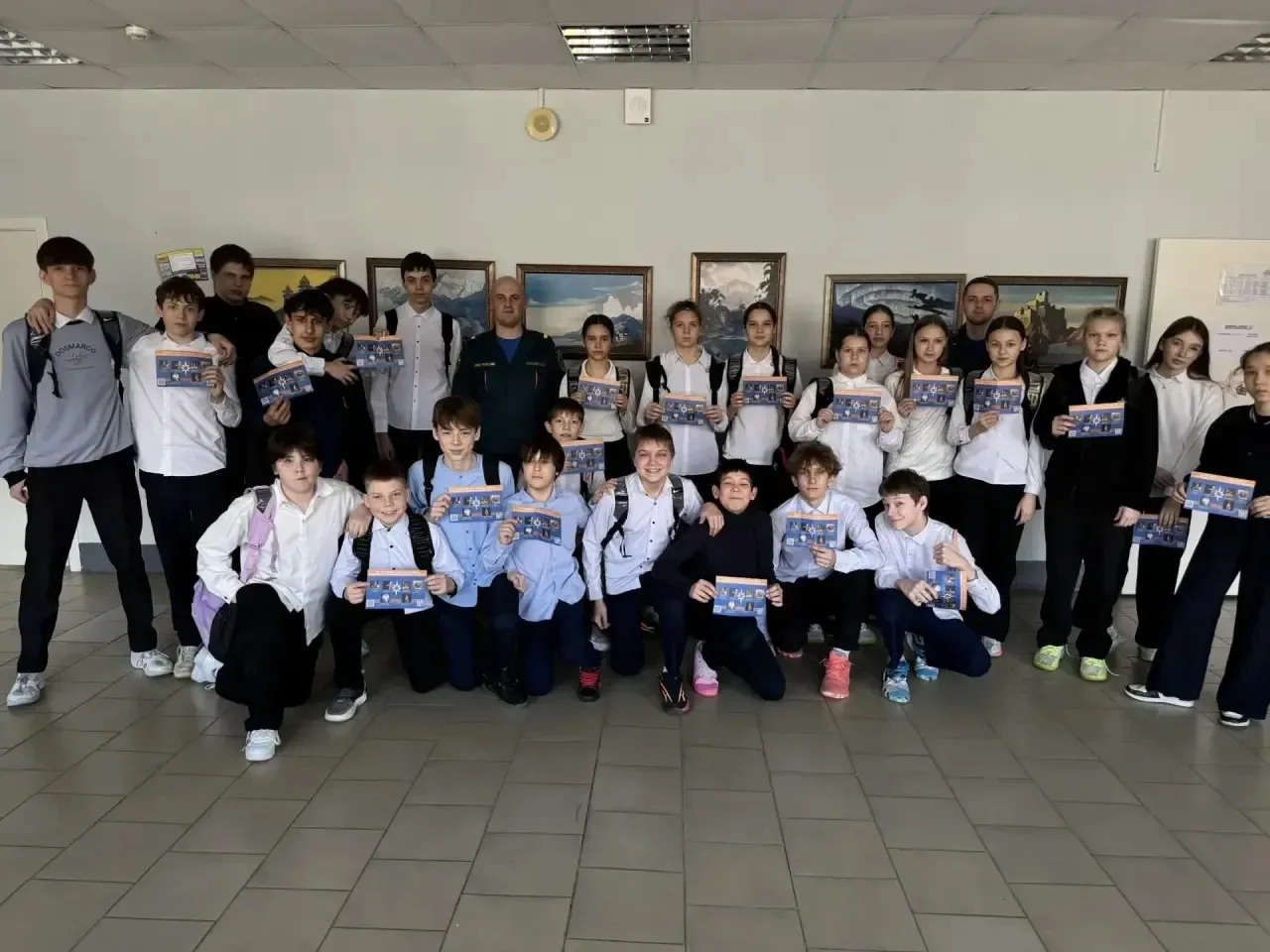 🛡️ Урок культуры безопасности для гимназистов  В нашей гимназии 30 апреля прошёл необычный урок, пос