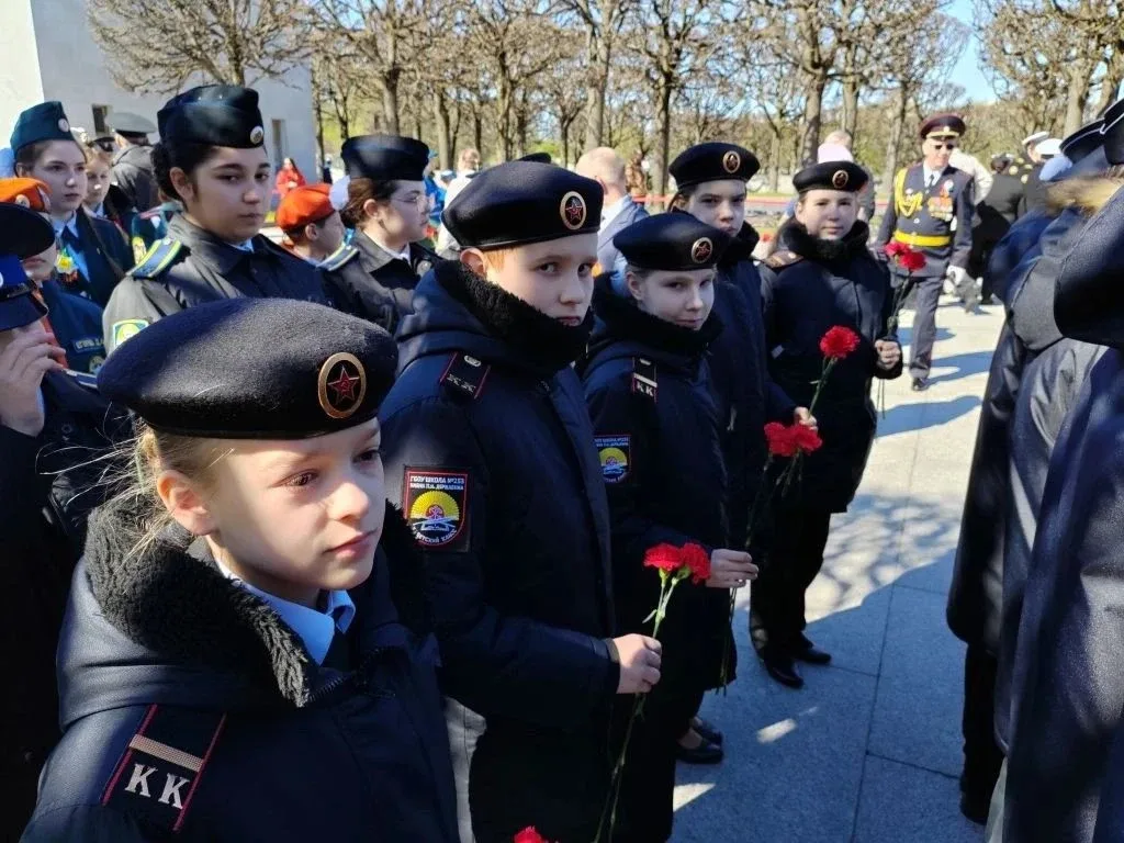 🕯6 мая 2026 года делегация нашей школы приняла участие в городской акции «Памяти павших будьте досто