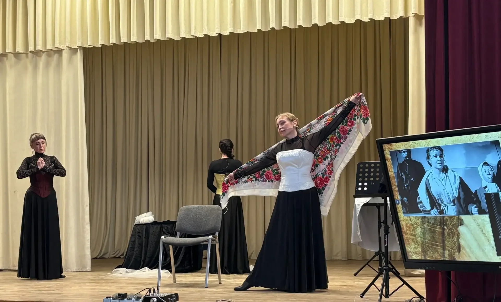 🎭✨ Искусство, которое заставляет задуматься… В гимназии состоялся интерактивный спектакль «А была лю