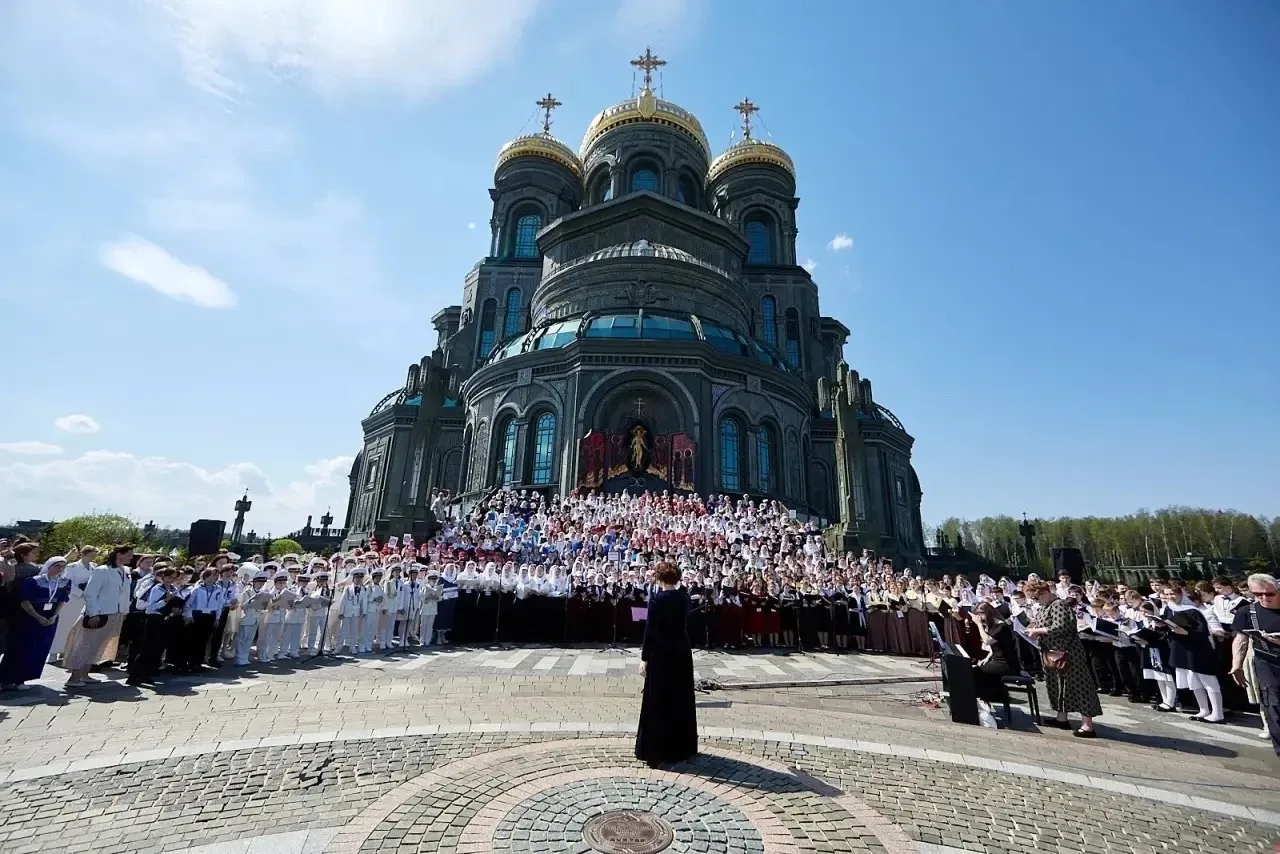 🇷🇺 6 мая в Центральном парке «Патриот» Министерства обороны Российской Федерации прошел концерт Всер