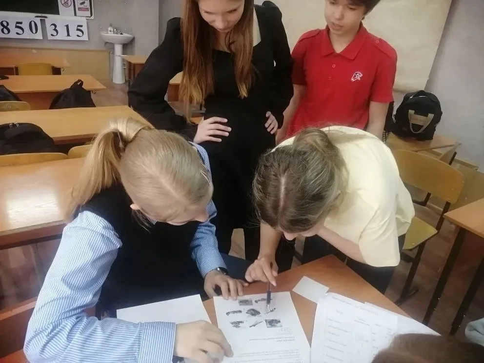 Победный Май продолжает свою поступь!  В нашей школе прошла квест-игра "Наследие войны", в которой п
