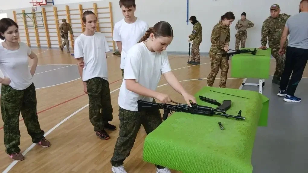 13 мая ученики МОУ «СОШ «МОЯ ШКОЛА» с.Репное приняли участие в спартакиаде посвящённой памяти Героя 
