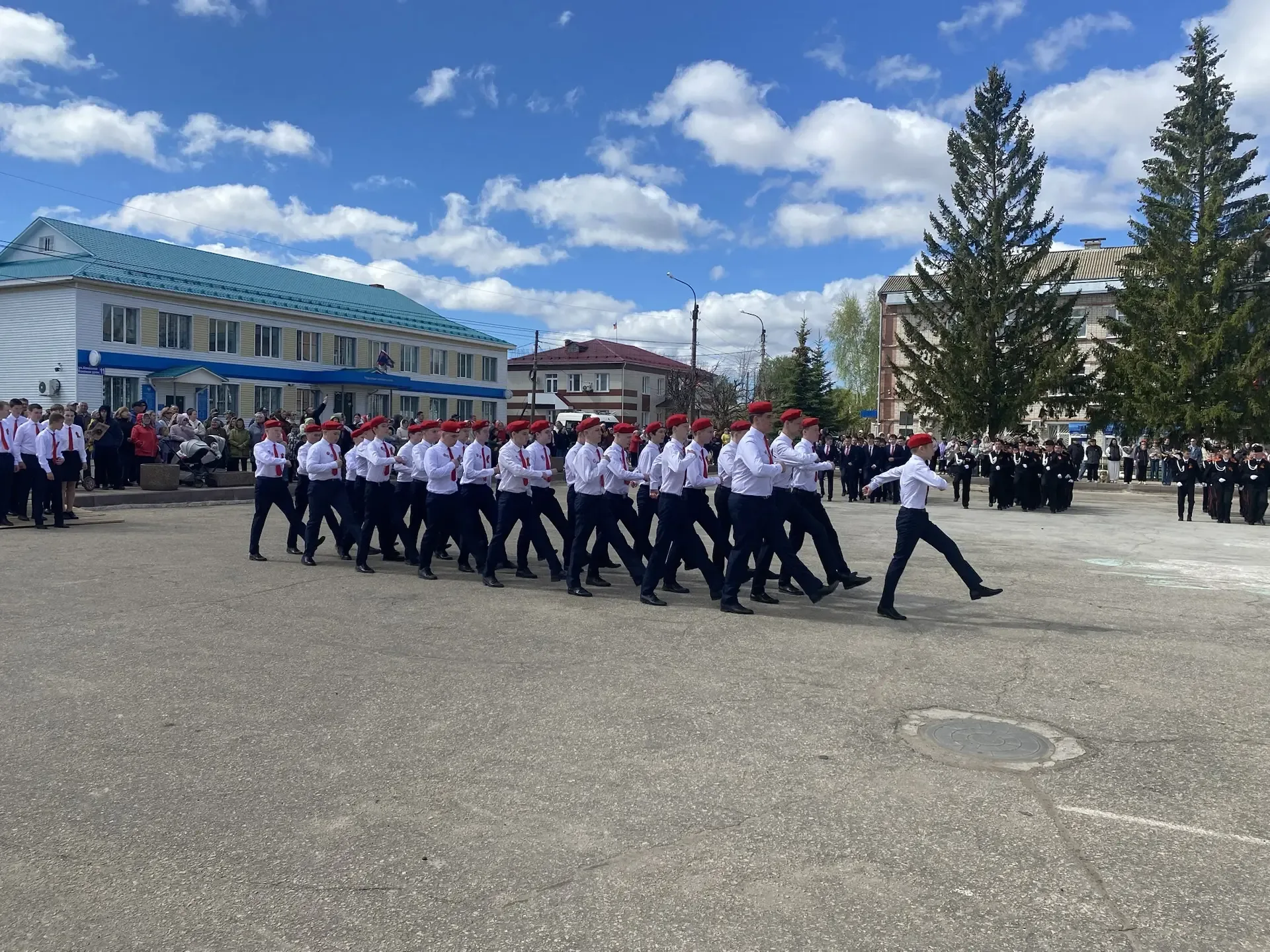 Парад юнармейцев