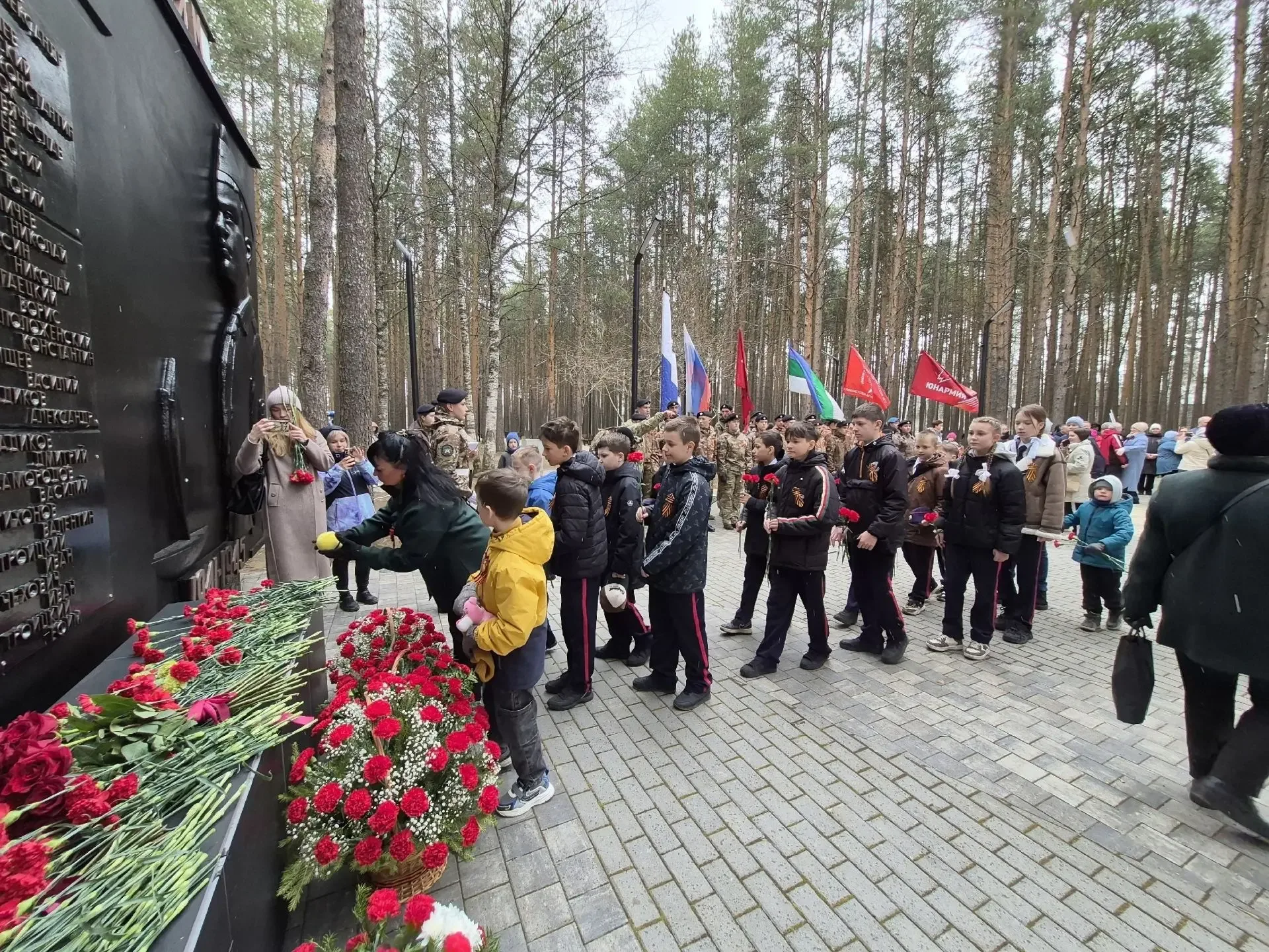 9 мая — День Победы: наша школа чтит память героев   9 мая — один из самых значимых праздников в Рос