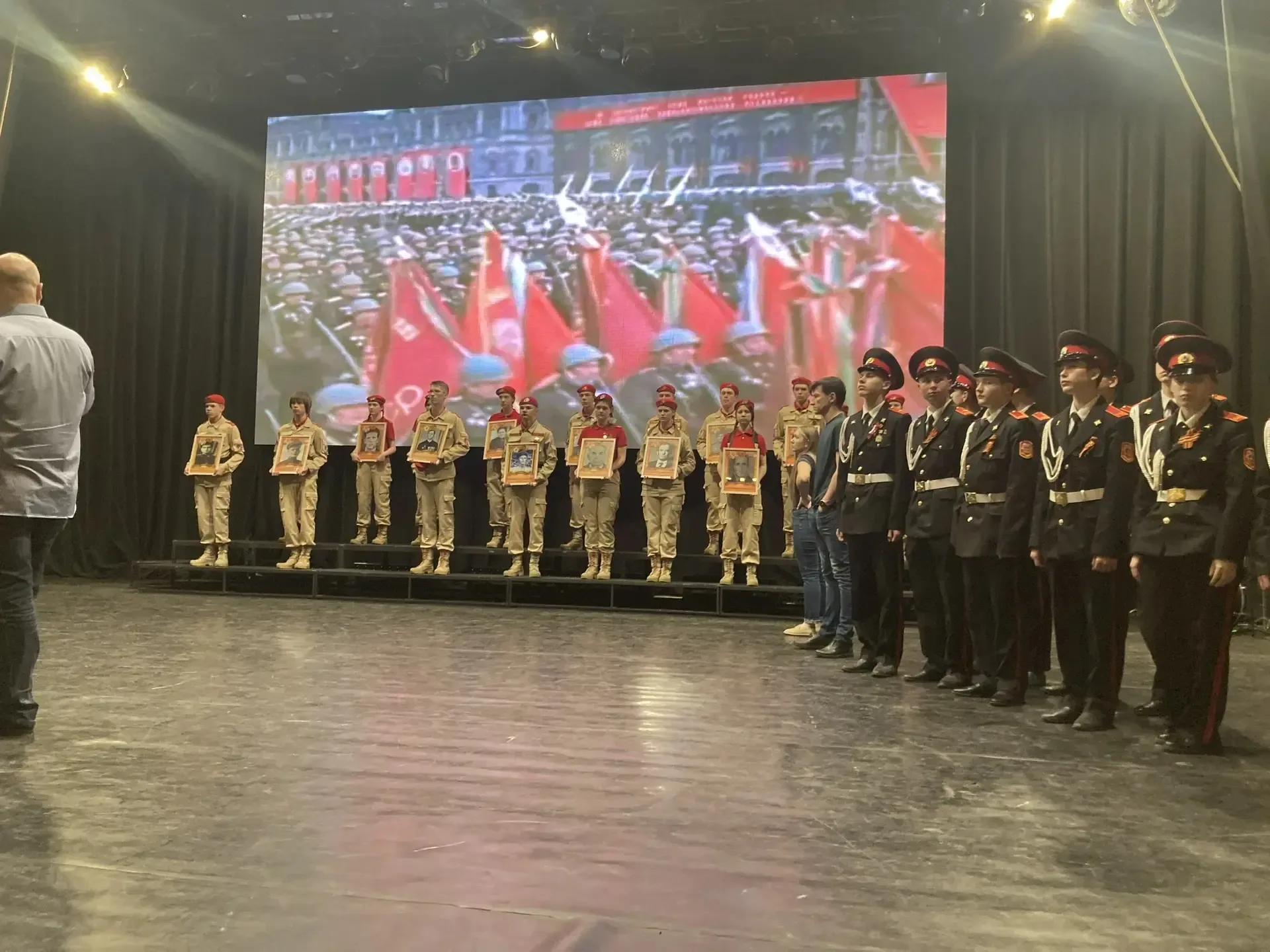 🎖️ Юнармейцы нашей гимназии — на главном концерте Победы! 9 мая наши юнармейцы приняли участие в пра