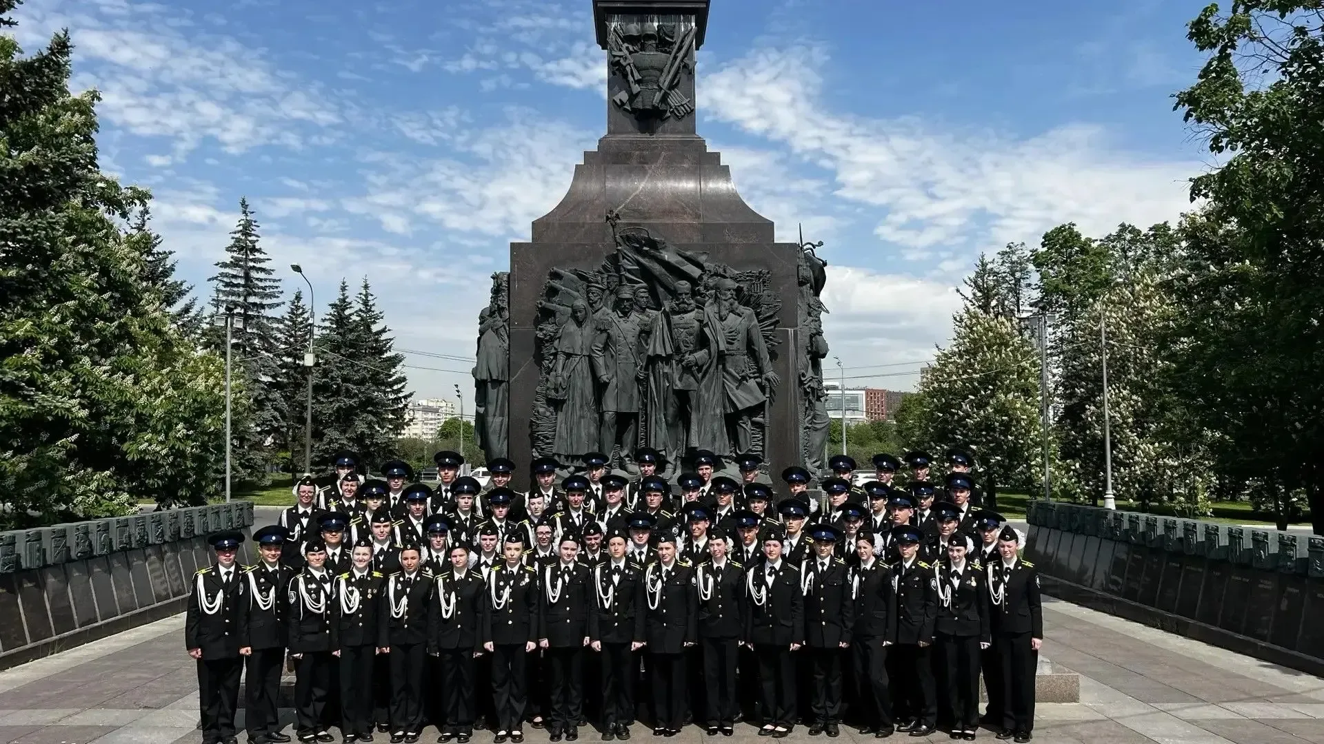Парад кадетского движения Москвы «Не прервётся связь поколений»                                20 ма