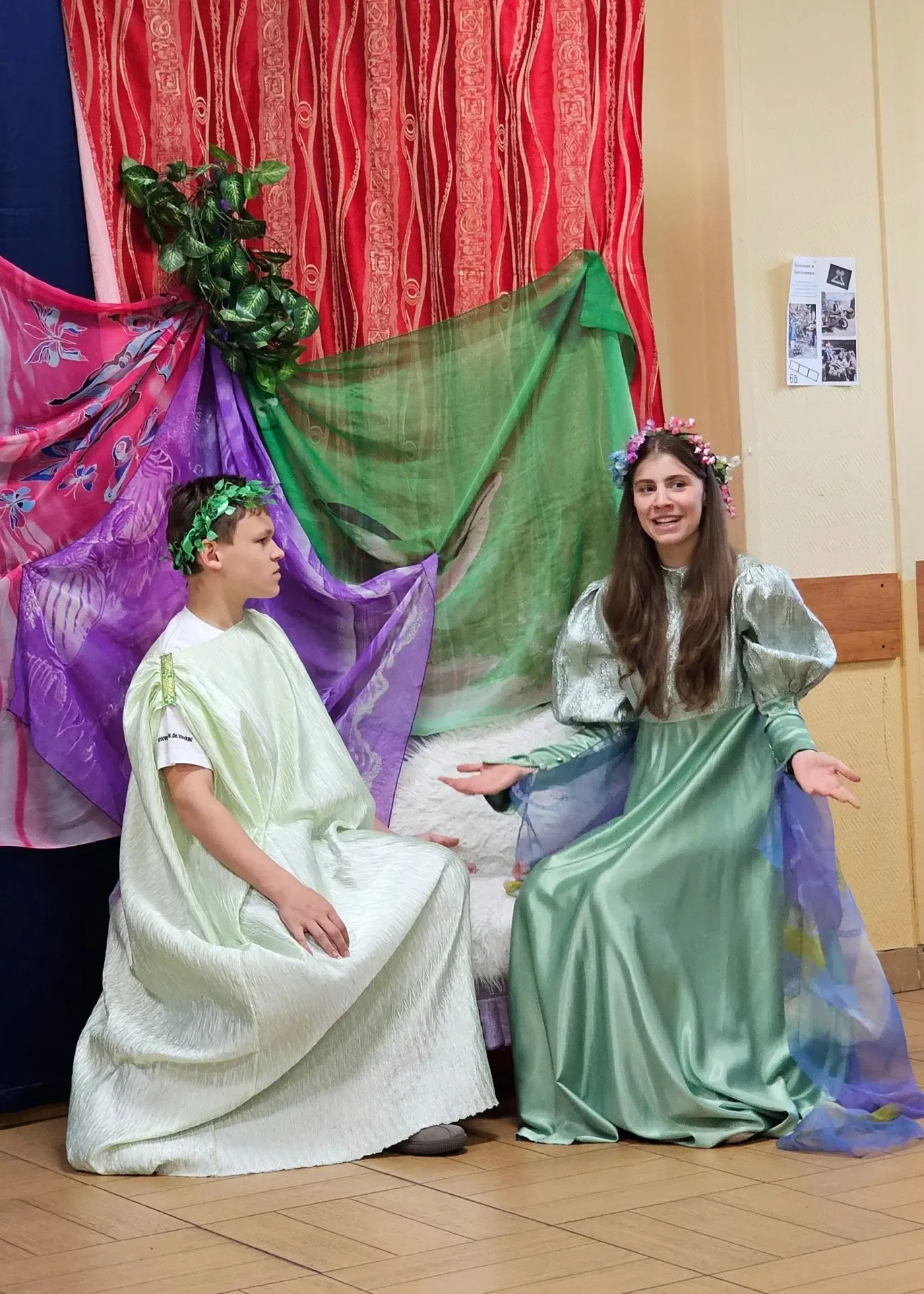 ЗАВЕРШЕНИЕ ТЕАТРАЛЬНОГО СЕЗОНА ТЕАТРА ИСТОРИЧЕСКИХ МИНИАТЮР🎭 Гимназия завершает очередной театральны