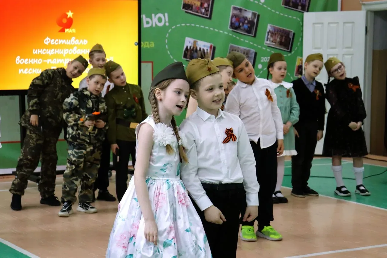 🎗«Голоса Победы» зазвучали в зале!  Прошёл фестиваль военно-патриотической песни «Голос Победы» сред