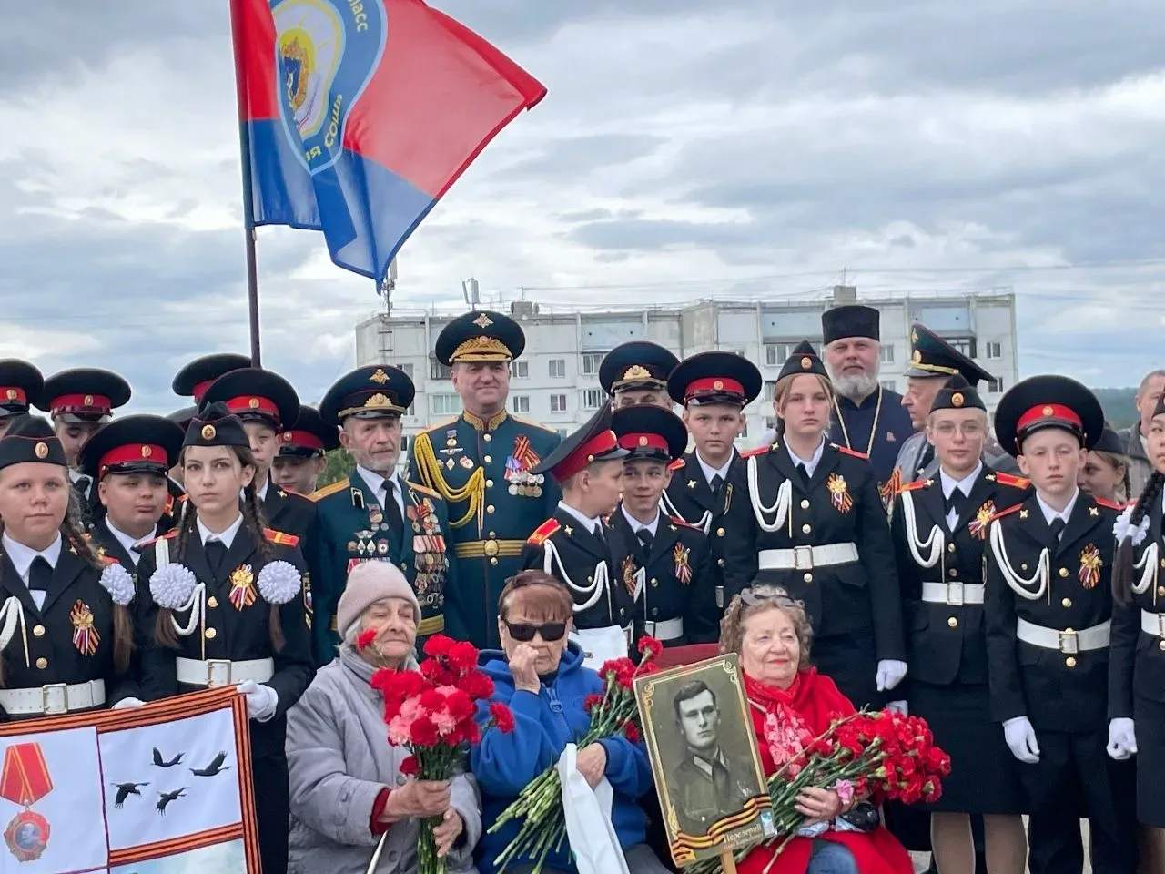 Храним историю в сердцах: наша школа на митинге в честь 81-й годовщины Победы в Великой Отечественно