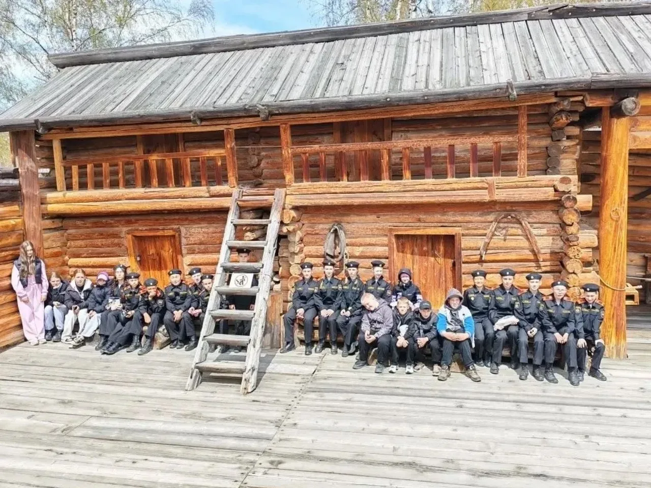 Наши обучающиеся вместе с ребятами из Шиткинской центральной детской библиотеки имени Зои Космодемья