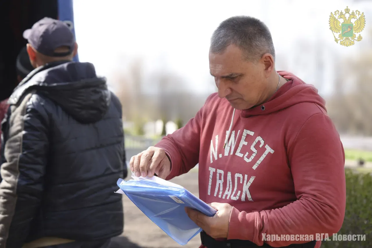 Военно-гражданской администрацией организована доставка продуктовых наборов, предоставленных МЧС Рос