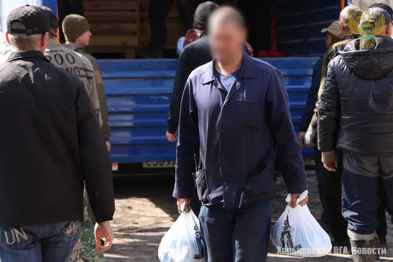 Военно-гражданской администрацией организована доставка продуктовых наборов, предоставленных МЧС Рос