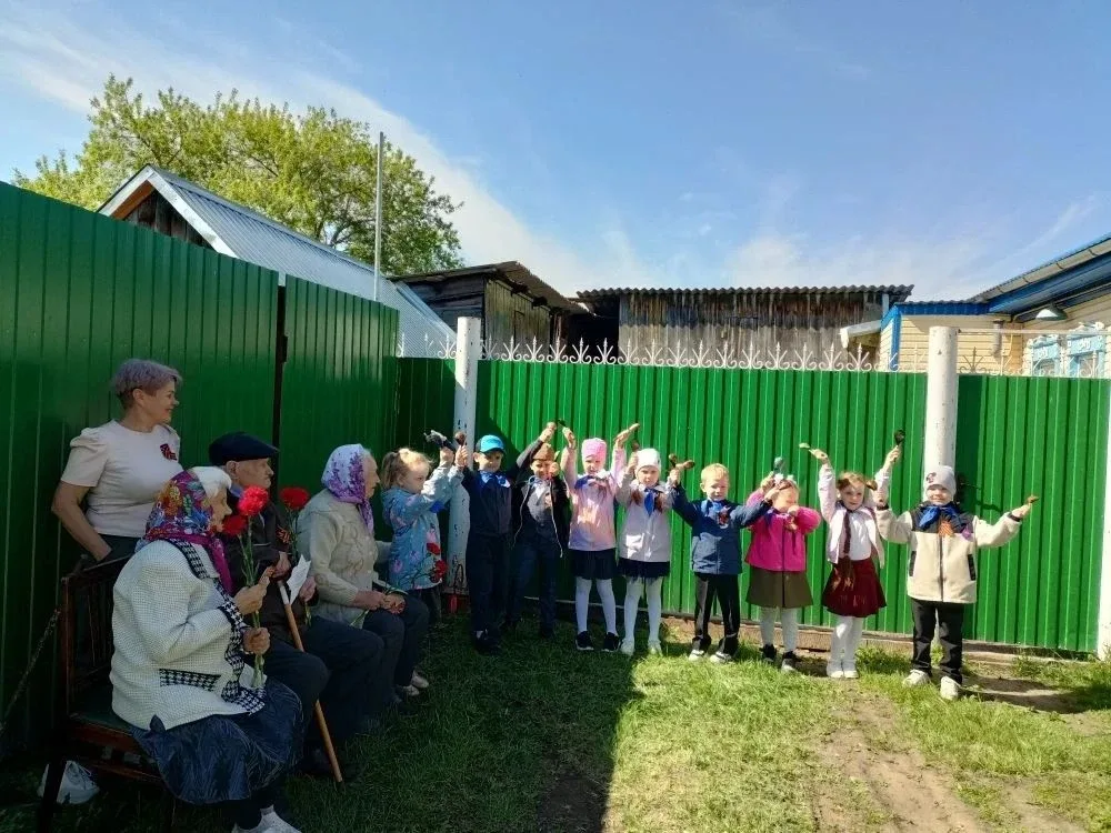 "День Победы" 🦅В Казанском детском саду "Солнышко", стало доброй традицией накануне великого праздни