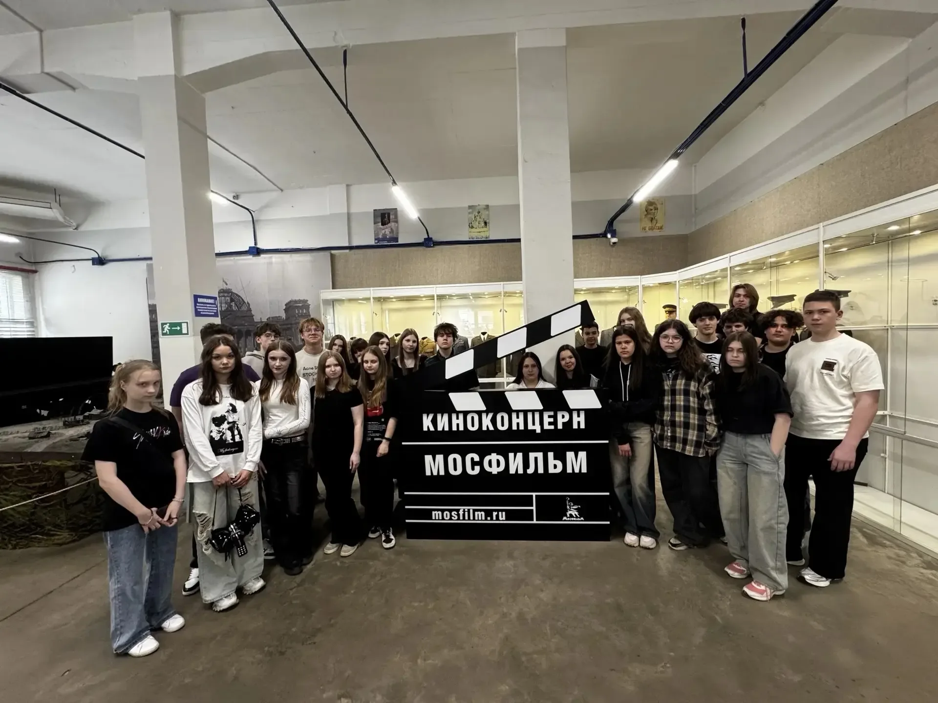 🎒 Школьная экскурсия: 8‑е классы в Москве! 🎒  Наши ученики 8‑х классов побывали в столице — в Москве