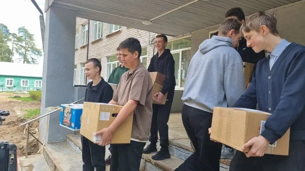 Ещё одно доброе и важное дело в нашей школьной копилочке. Мы отправили следующую партию посылок для 