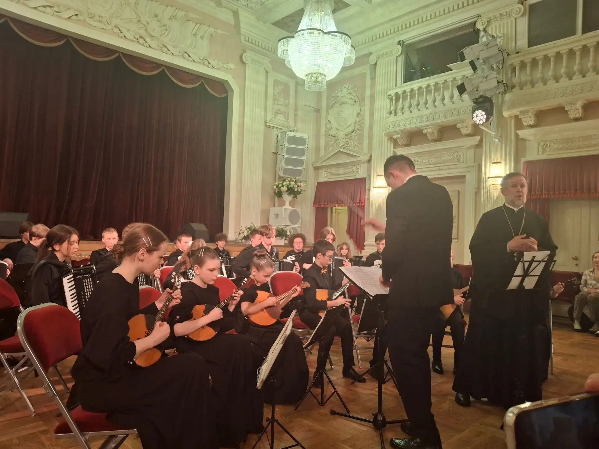 «Невские гармошечки» устроили праздник души! 🎶👏   📌26 апреля Наш оркестр «Невские гармошечки» наконе
